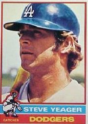 1976 Topps Baseball Cards      515     Steve Yeager